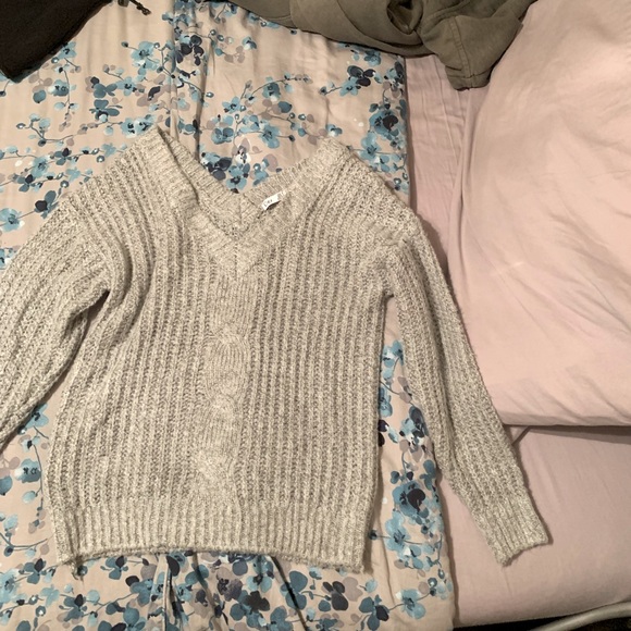 Off the shoulder sweater - Picture 1 of 2